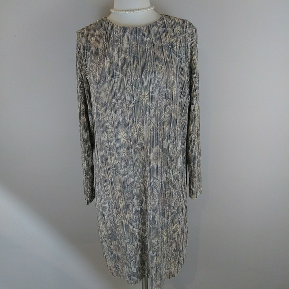 h and m black pleated dress